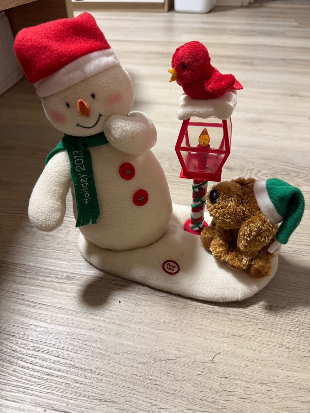 2013 Hallmark Animated Jingle Pals Merry Carolers Singing Snowman Dog Bird